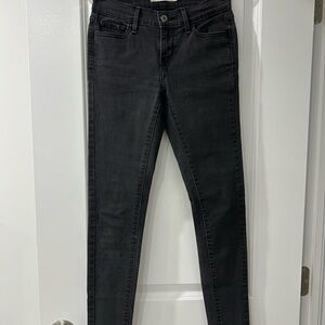 710 Levi’s - Black Super Skinny Jeans